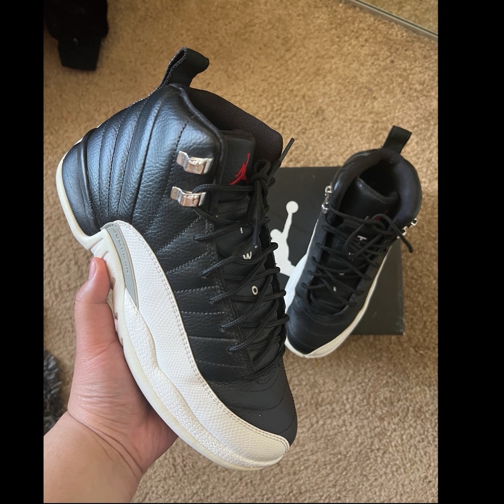 Air Jordan 12 ‘Playoff’ 2012 size 7y